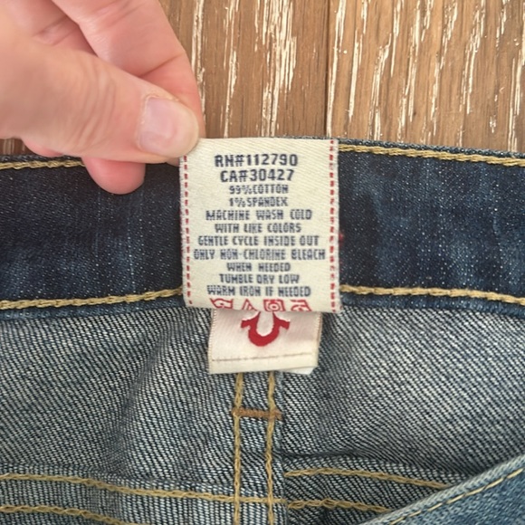 TRUE RELIGION “Joey” flared jeans. Size 25. EUC! - Picture 3 of 5